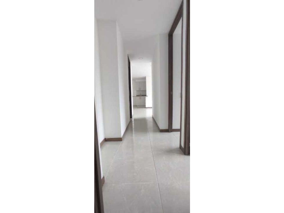 SE VENDE HERMOSO APARTAMENTO EN SABANETA URB MOSTAZA