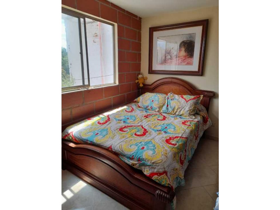 Vendo apartamento barrio Cristobal la América