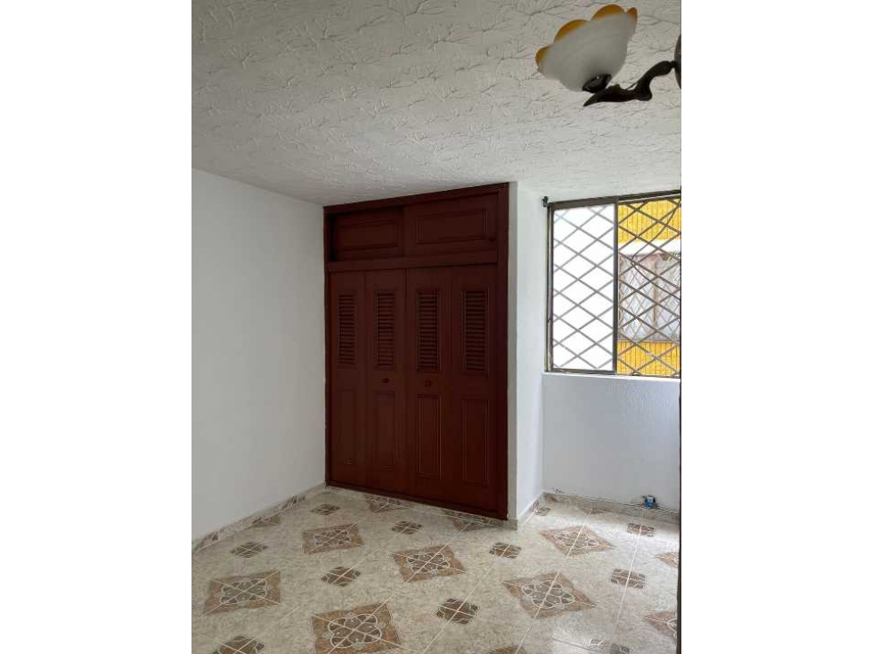 Vendo apartamento en el norte  de cali barrio Guaduales unidad