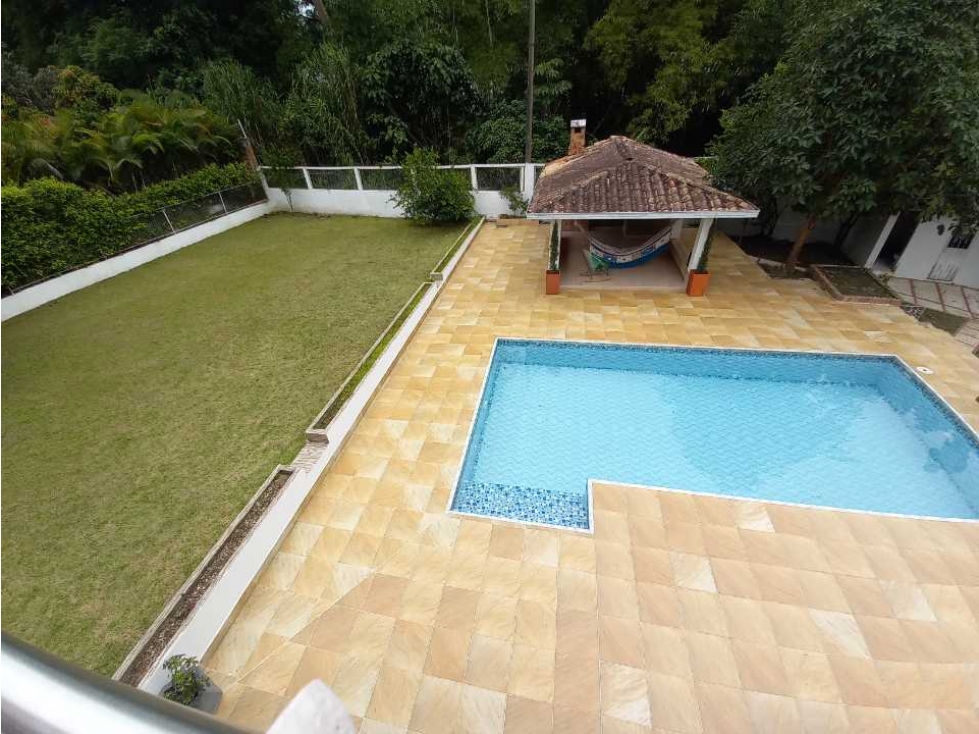 VENDO CASA CAMPESTRE EN CONJUNTO PIEDECUESTA