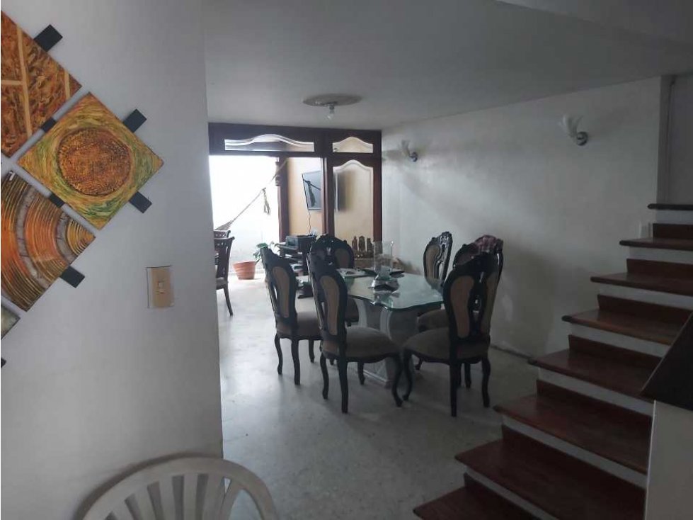 VENDO CASA EN CALI, EN PRADOS DEL NORTE