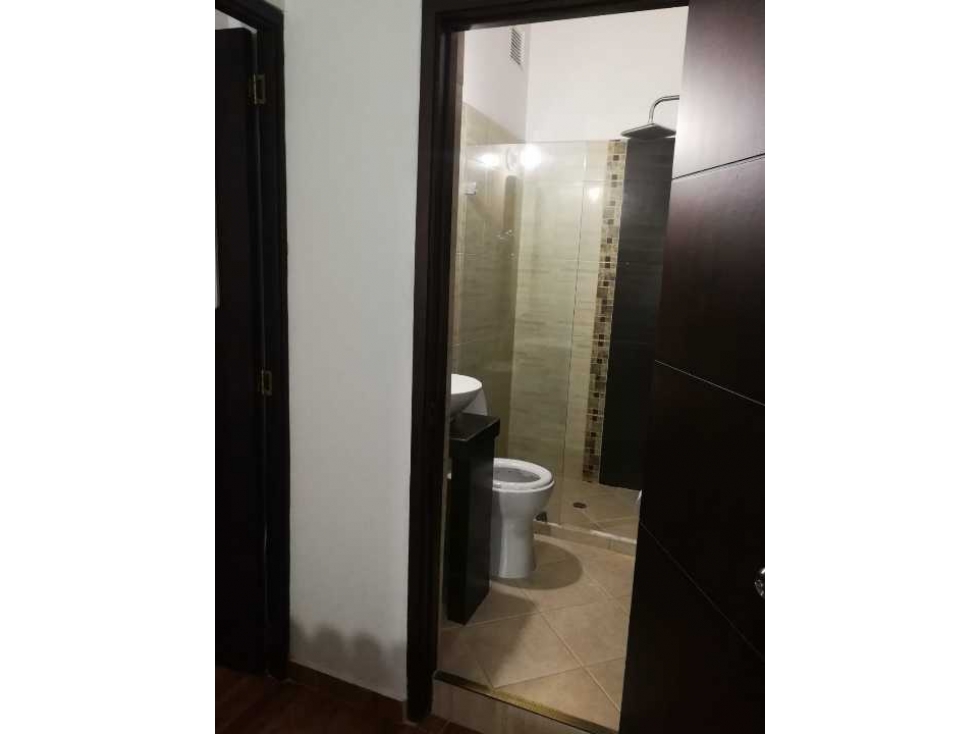 VENDO CASA PRIMER UNIFAMILIAR UNIDAD CERRADA EN CABAÑAS