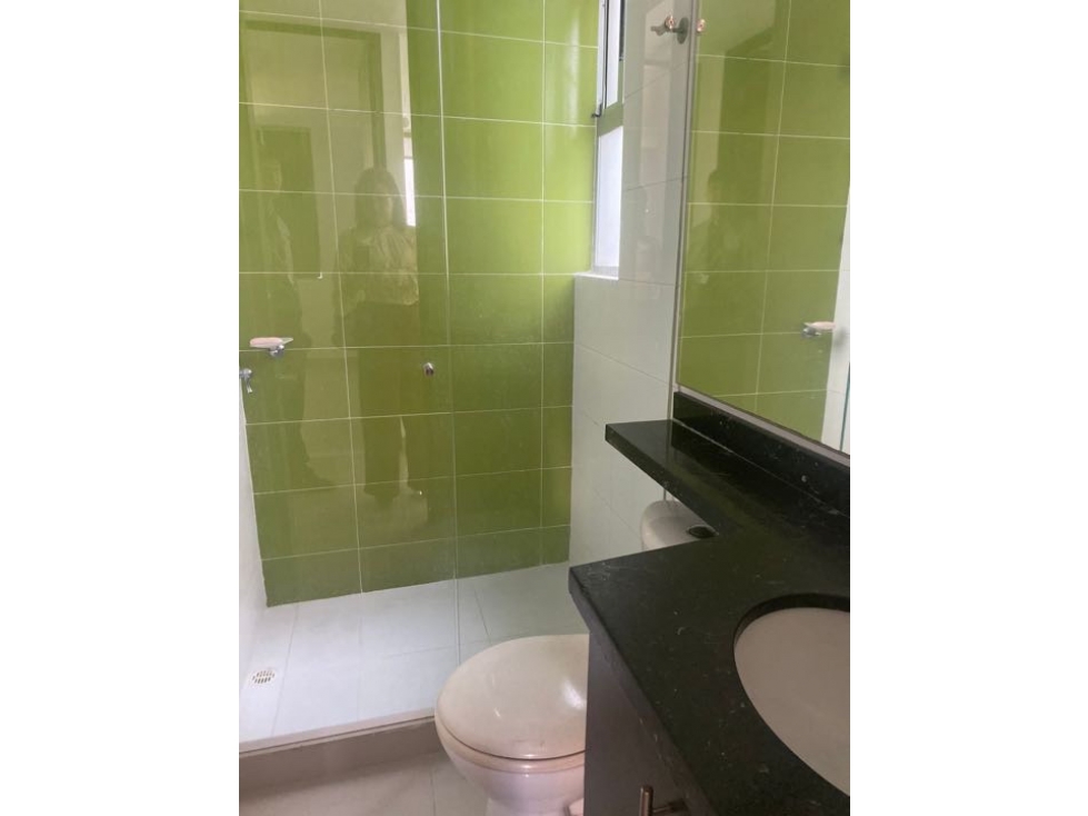 VENDO HERMOSO APARTAMENTO EN VILLA CAROLINA