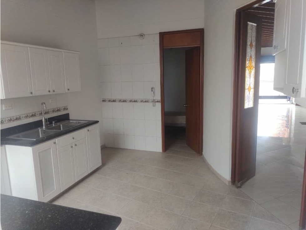 Venta amplio apartamento pent house en laureles