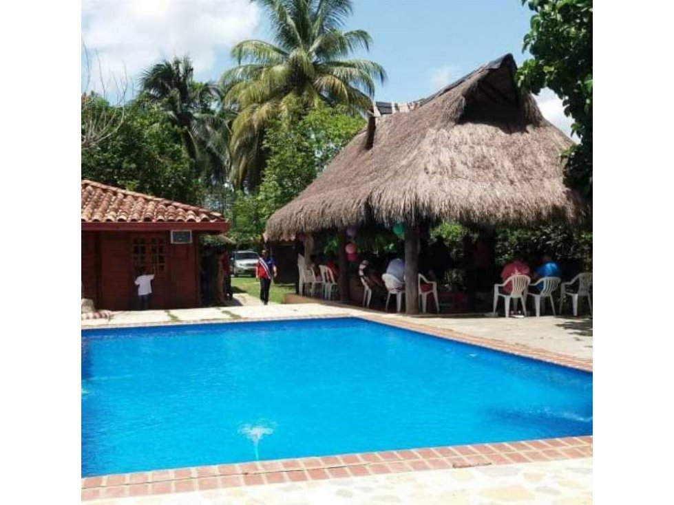 VENTA DE CASA CAMPESTRE EN GARZONES- MONTERIA