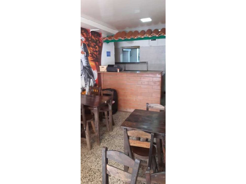 VENTA/PERMUTA  NEGOCIO COMERCIAL RESTAURANTE LLANERITA