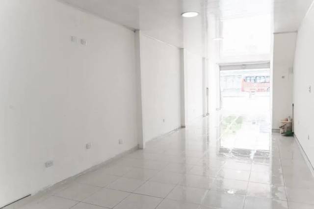 Local Comercial en arriendo - Excelente ubicación